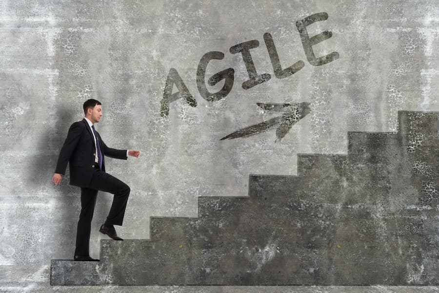 blog thumbnail for agile leadership during covid19